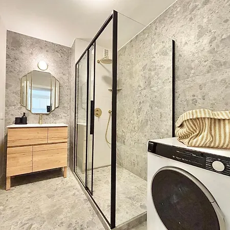 2 Bedrooms - Mad 20